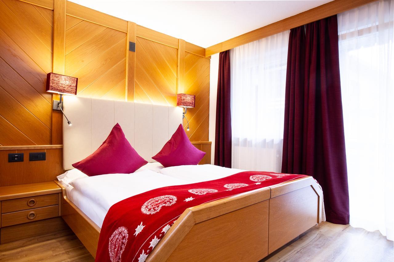 Hotel Cirelle Suite & Spa Canazei Exterior photo